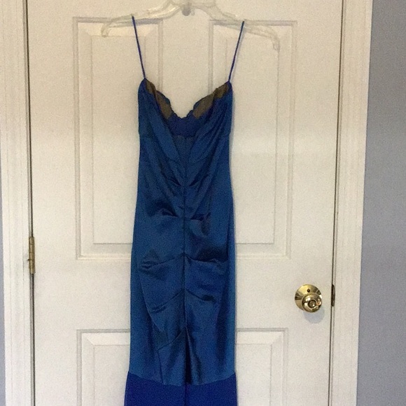 Dress - Picture 3 of 4